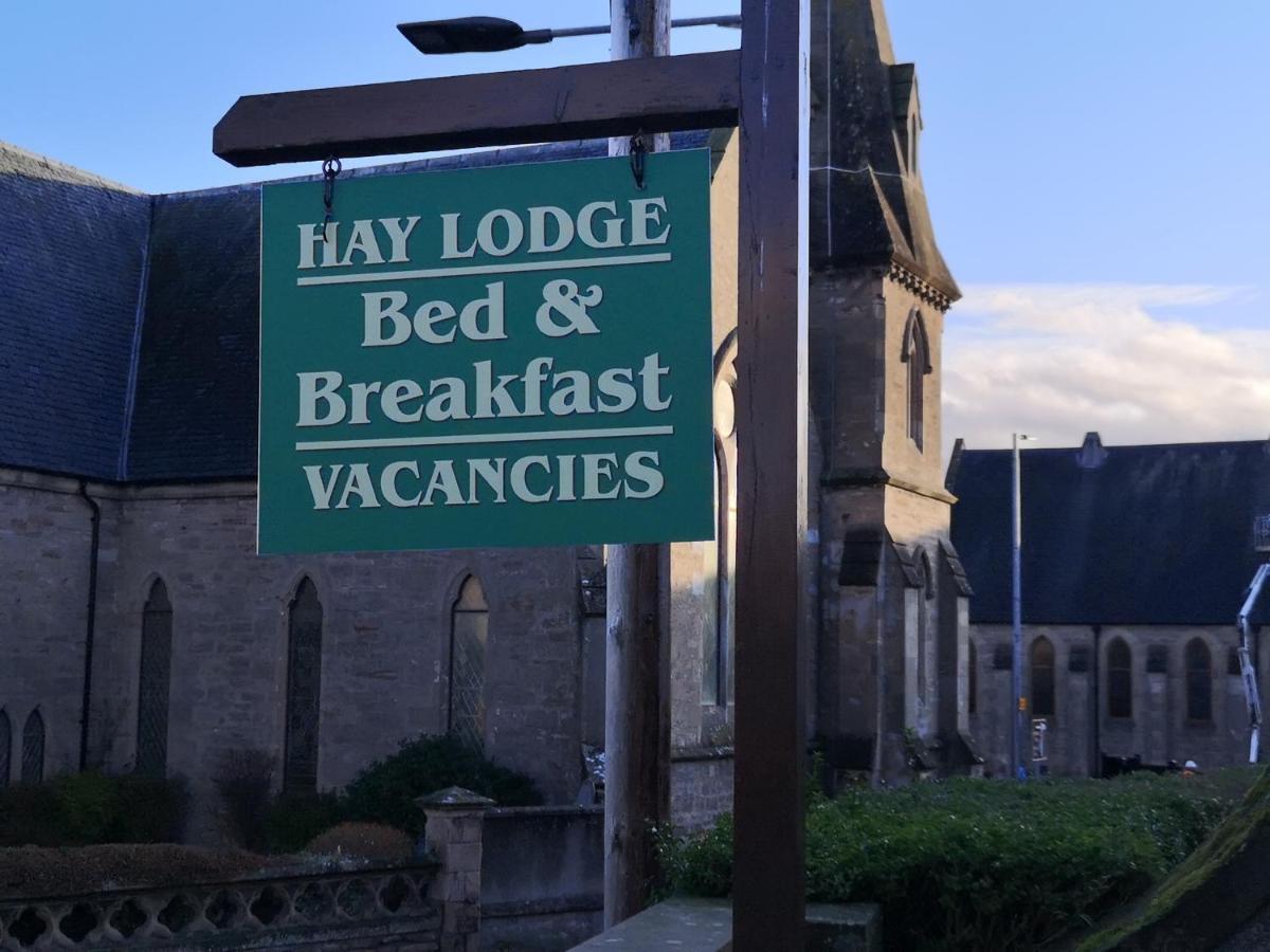 Hay Lodge ネアン エクステリア 写真